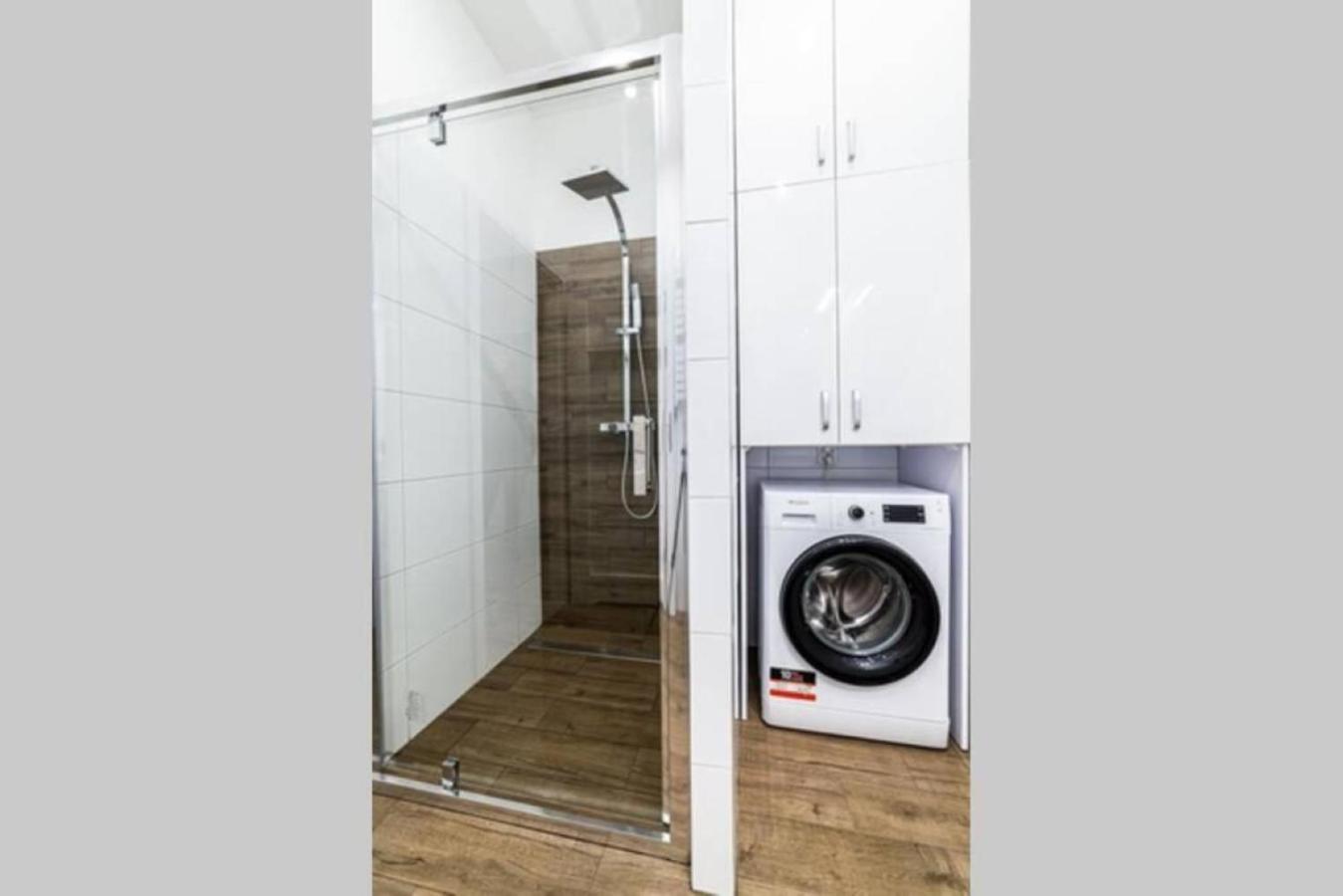 Staszica Apartment *